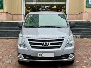 Xe Hyundai Grand Starex 2.5 MT 2016