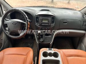 Xe Hyundai Grand Starex Van 2.5 MT 2016