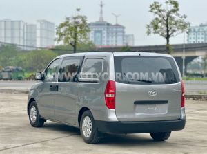Xe Hyundai Grand Starex Van 2.5 MT 2016