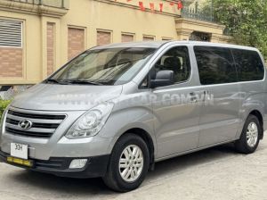 Xe Hyundai Grand Starex 2.5 MT 2017
