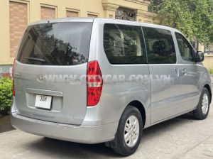 Xe Hyundai Grand Starex 2.5 MT 2017