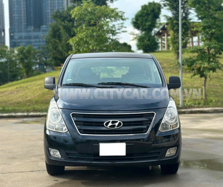 Hyundai Grand Starex 2.5 MT 2016