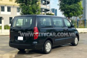 Xe Hyundai Grand Starex 2.5 MT 2016