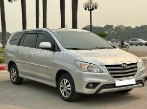 Xe Toyota Innova 2.0G 2015