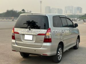 Xe Toyota Innova 2.0G 2015