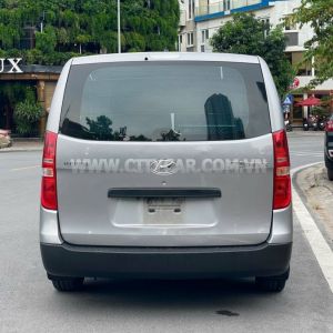 Xe Hyundai Grand Starex Van 2.4 MT 2016