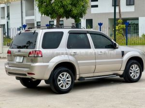 Xe Ford Escape XLS 2.3L 4x2 AT 2011