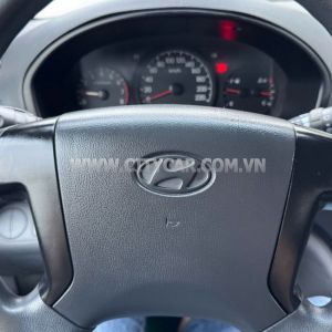 Xe Hyundai Grand Starex Van 2.4 MT 2016