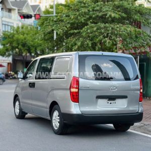 Xe Hyundai Grand Starex Van 2.4 MT 2016