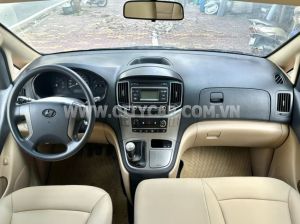 Xe Hyundai Grand Starex 2.5 MT 2016